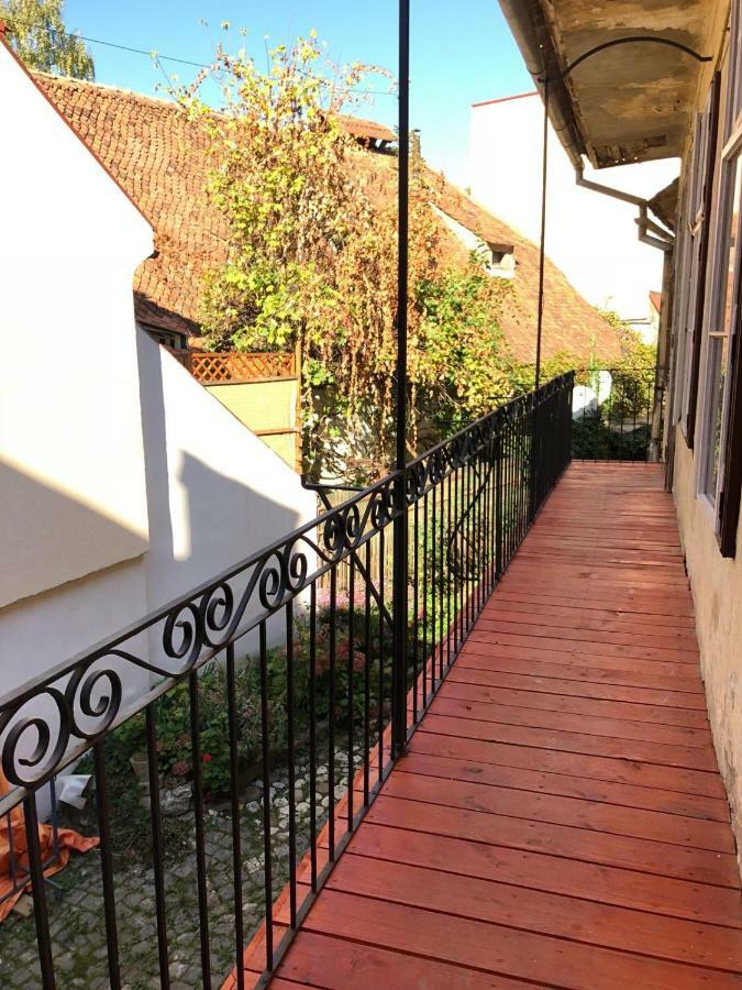 Old Historical Centre Apartment 브라쇼브 외부 사진